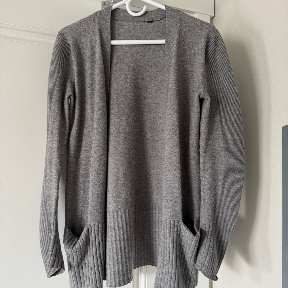 Women's Open-Front Gray Cardigan Sweater